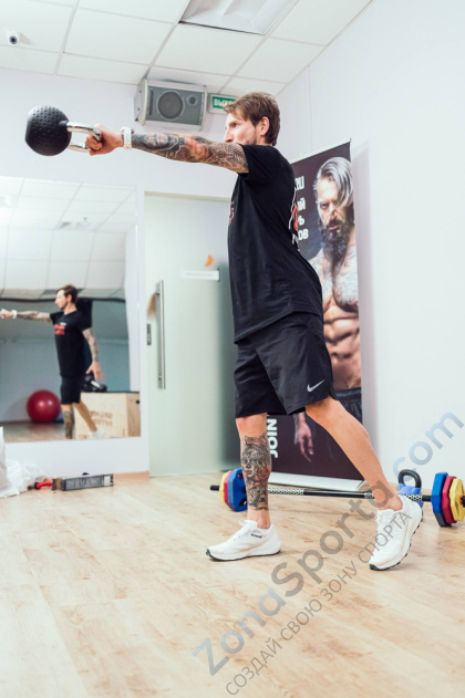 Гиря 12 кг с хромированной ручкой полиуретановая (CPU) Original FitTools